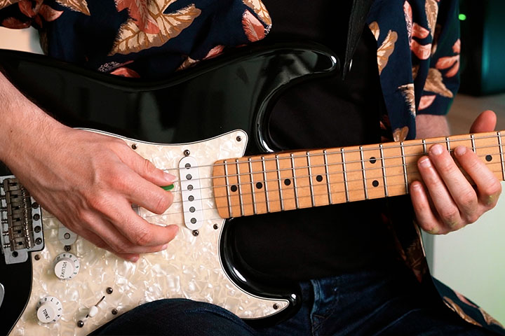 Jouez les plus grands riffs de guitare électrique la guitare avec Alexandre